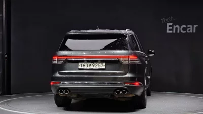 Lincoln AVIATOR