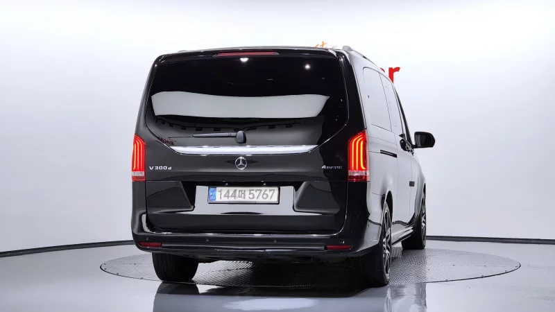 Mercedes-Benz V-Class