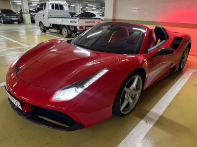 Ferrari 488