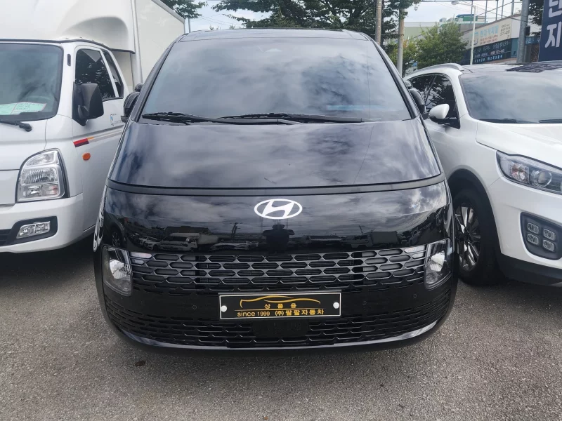 Hyundai Staria