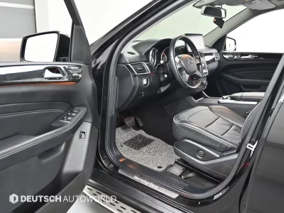 Mercedes-Benz M-class