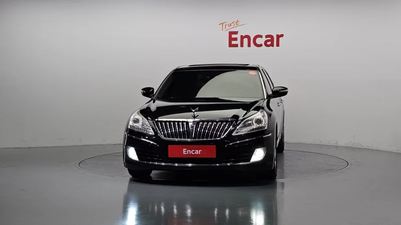 Hyundai Equus