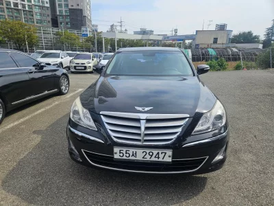 Hyundai Genesis