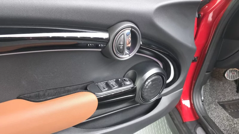 MINI Cooper Convertible