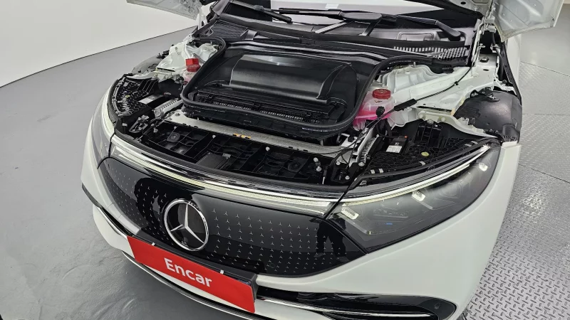 Mercedes-Benz EQS