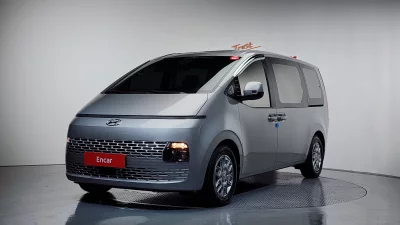 Hyundai Staria