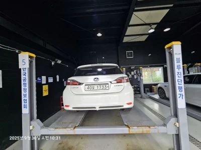 Lexus CT200h