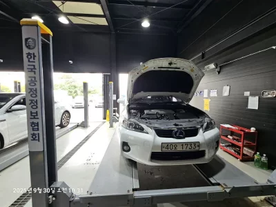 Lexus CT200h