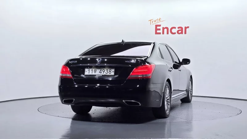 Hyundai Equus