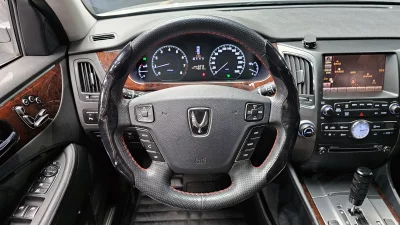 Hyundai Equus