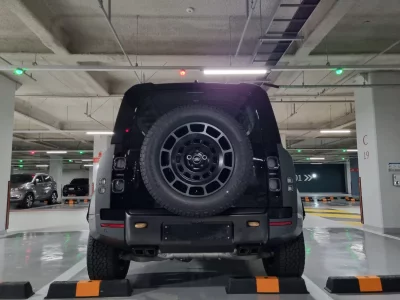 Land Rover DEFENDER