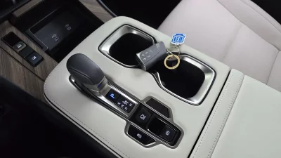 Lexus LM