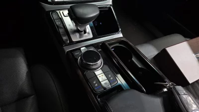 Genesis EQ900