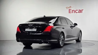 Genesis EQ900