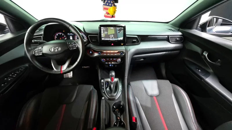 Hyundai Veloster