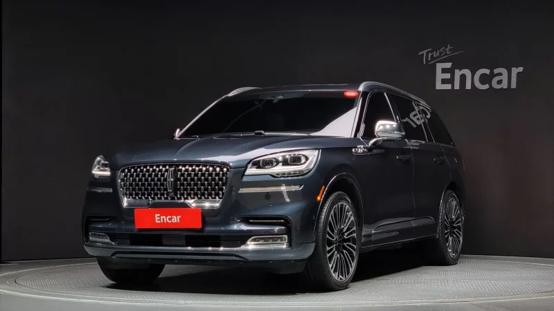 Lincoln AVIATOR