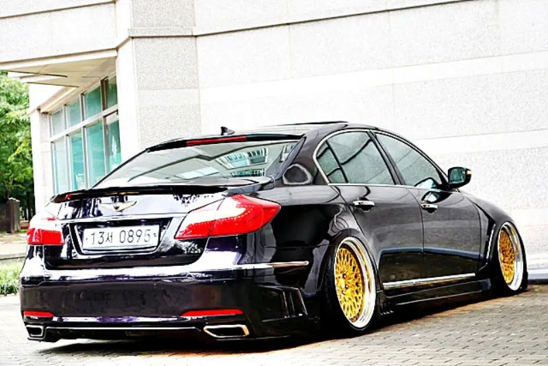 Hyundai Genesis