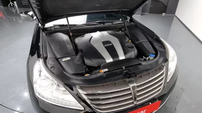 Hyundai Equus