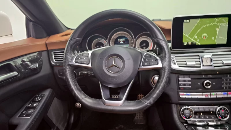 Mercedes-Benz CLS-Class
