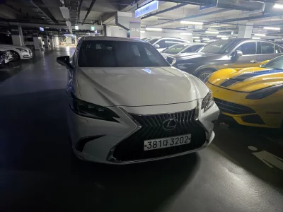 Lexus ES