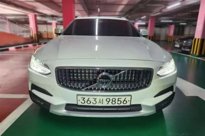 Volvo V90