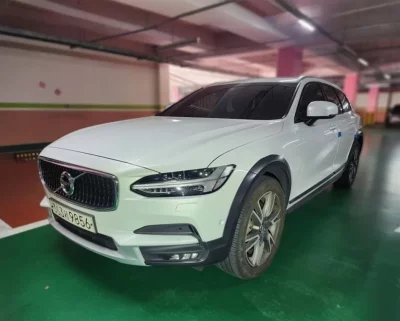 Volvo V90