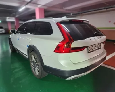 Volvo V90