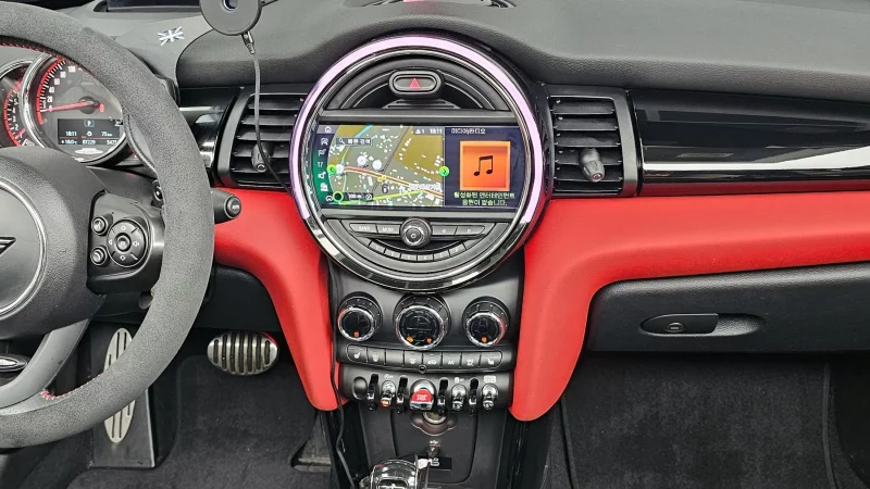 MINI Cooper Convertible