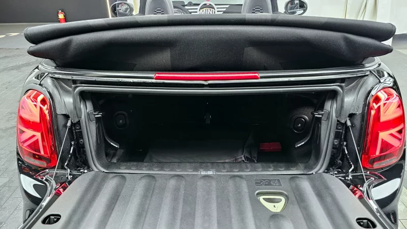 MINI Cooper Convertible