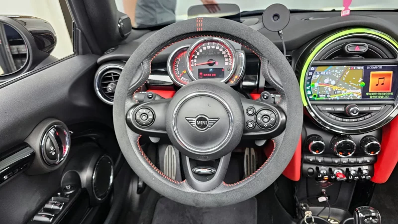 MINI Cooper Convertible