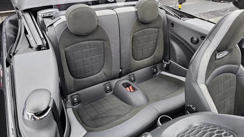 MINI Cooper Convertible