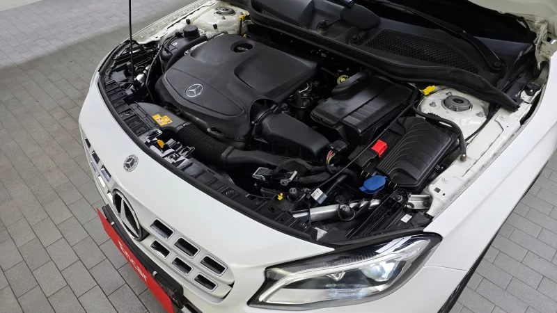 Mercedes-Benz GLA-Class