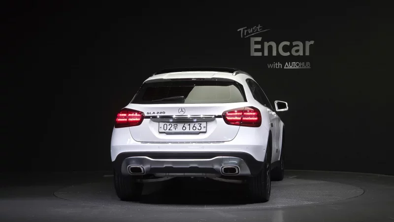 Mercedes-Benz GLA-Class