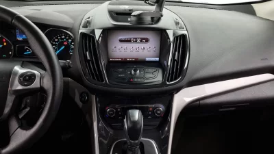 Ford ESCAPE