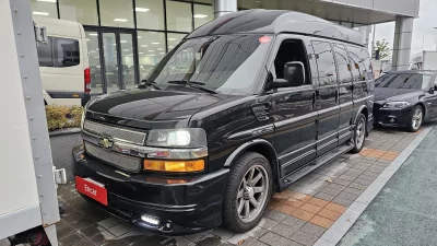 Chevrolet Express Van