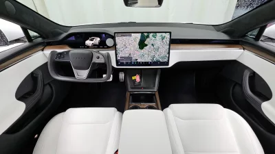 Tesla MODEL S