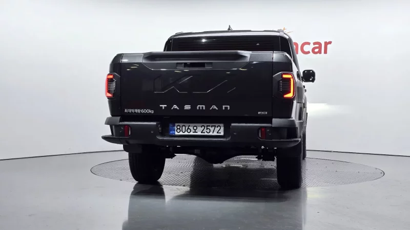 Kia Tasman