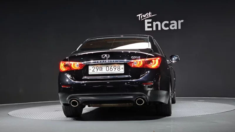 Infiniti Q50