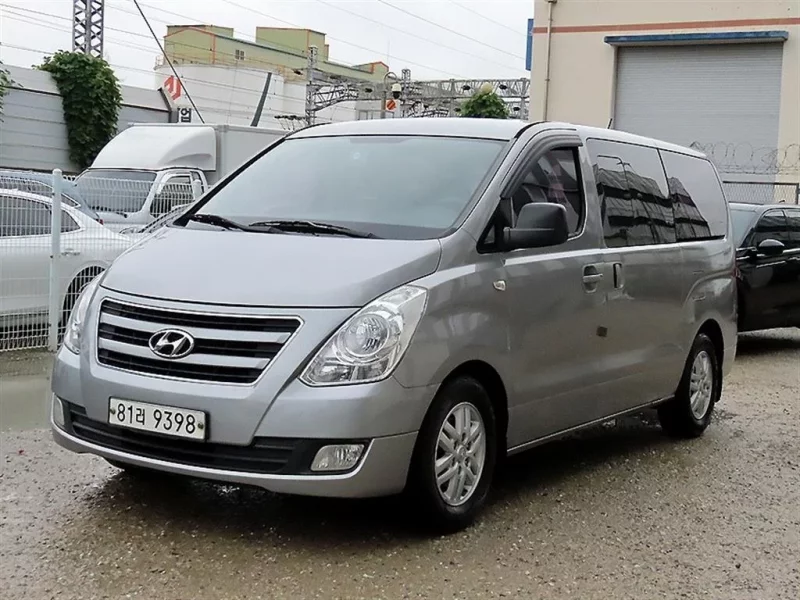 Hyundai Starex
