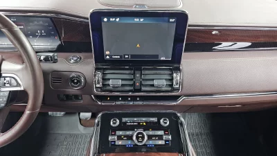 Lincoln NAVIGATOR