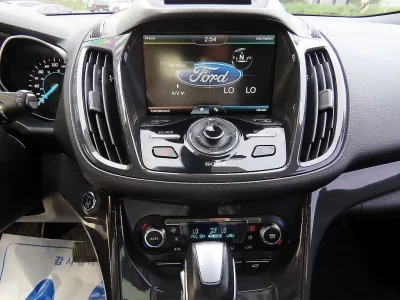 Ford ESCAPE