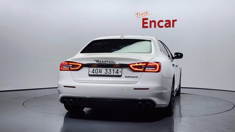 Maserati QUATTROPORTE