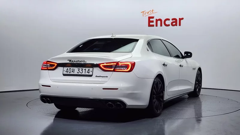 Maserati QUATTROPORTE