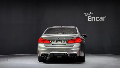 BMW M5