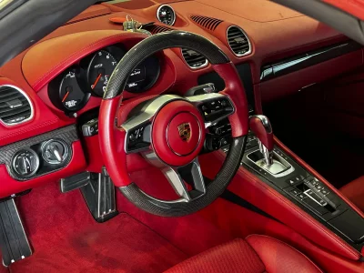 Porsche 718