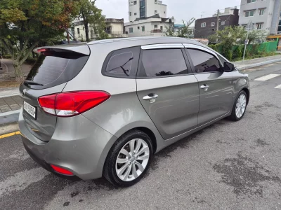 Kia Carens