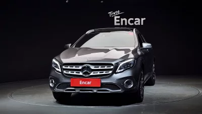Mercedes-Benz GLA-Class