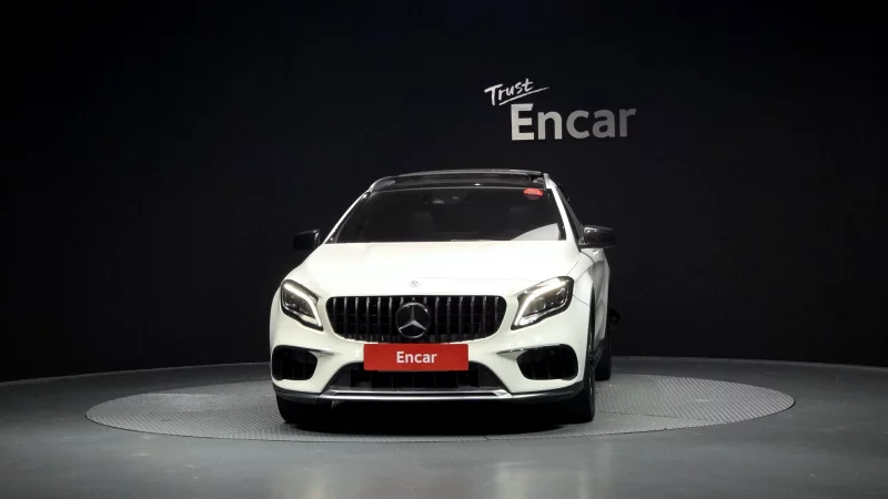 Mercedes-Benz GLA-Class