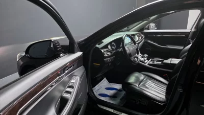 Genesis EQ900