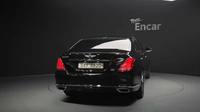 Genesis EQ900